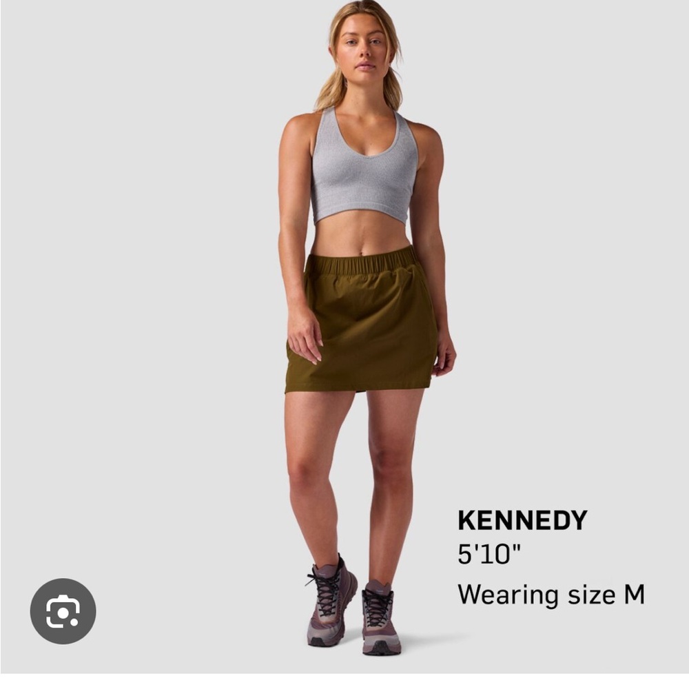Stoic olive green skort size small